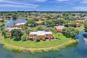 11884 SW 12th Pl 11884, Davie, FL 33325 - MLS#F10516585