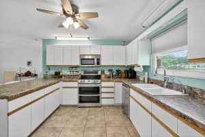 6506 Doris Dr, Fort Pierce, FL 34951 - MLS#F10516586