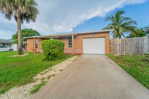 911 SW 69th Ave, North Lauderdale, FL 33068 Sold 09/05/25