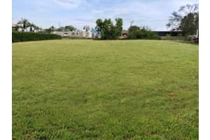 303 Se 1st Pl, Cape Coral Other, FL 33990 Sold 09/25/25