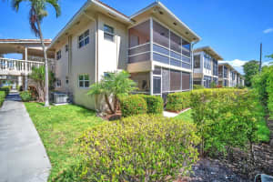 2131 Ne 42nd Ct 104e, Lighthouse Point