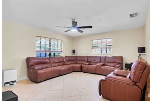 7830 NW 21st St, Sunrise, FL 33322 - MLS#F10516697