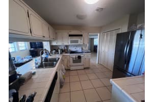 329 SE 3rd St 502T, Hallandale Beach, FL 33009 - MLS#F10516703