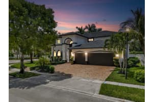 1202 NW 141st Ave, Pembroke Pines, FL 33028 - MLS#F10516705