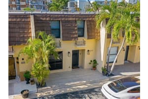 3809 NE 167th St 38, North Miami Beach, FL 33160 - MLS#F10516710