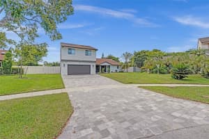 13840 Roanoke St, Davie