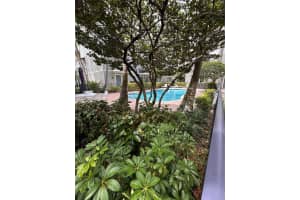 2261 NE 9th Ave 2261, Wilton Manors, FL 33305 Sold 11/07/25