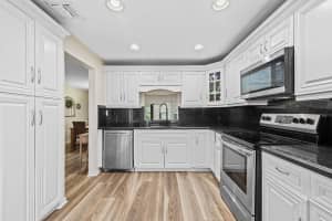 470 NW 70th Ave 406, Plantation, FL 33317 Sold 11/14/25