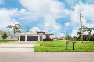 1701 Cannon Ave, Port Saint Lucie, FL 34953 - MLS#F10516822