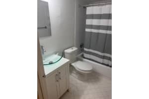 3413 NW 44th St 106, Lauderdale Lakes, FL 33309 Sold 10/20/25