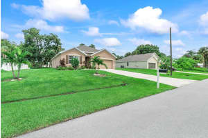 2033 SW Villanova Rd, Port Saint Lucie, FL 34953 - MLS#F10516847