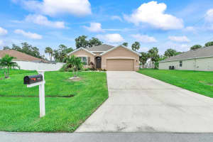 2033 SW Villanova Rd, Port Saint Lucie, FL 34953 - MLS#F10516847