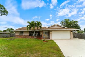365 SW Eyerly Ave, Port Saint Lucie, FL 34983 Sold 08/22/25