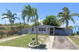 741 Ne 58th St, Oakland Park