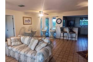 418 SW 46th Ter, Cape Coral, FL 33914 - MLS#F10516866