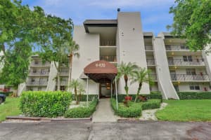 9470 Poinciana Pl 308, Davie
