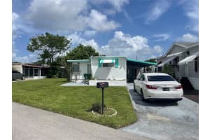 8721 Sw 22nd St, Davie