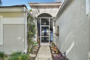 7151 SE Twin Oaks Cir, Stuart, FL 34997 Sold 09/23/25