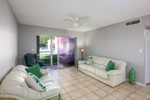17 Jacaranda Drive 117, Plantation, FL 33324 - MLS#F10516940