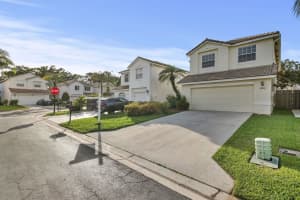6893 Sugarloaf Key St, Lake Worth, FL 33467 Sold 09/17/25