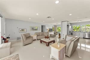2000 NW 94th Way, Sunrise, FL 33322 - MLS#F10516984