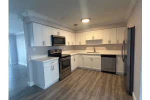 6830 Thomas St, Hollywood, FL 33024 Sold 09/29/25