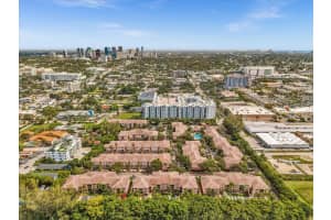 2015 Se 10th Ave 106, Fort Lauderdale