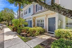 3275 Festival Dr, Pompano Beach, FL 33063 Sold 10/10/25