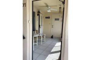 439 Pine Glen Ln D-1, Greenacres, FL 33463 Sold 08/15/25