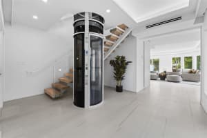 423 Hendricks Isle, Fort Lauderdale, FL 33301 - MLS#F10517095