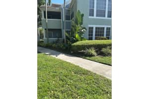 1000 Crystal Way, Delray Beach, FL 33444 - MLS#F10517132