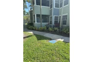 1000 Crystal Way, Delray Beach, FL 33444 - MLS#F10517132