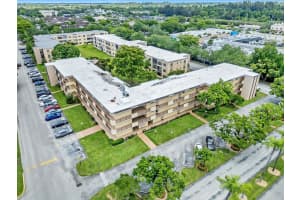 201 Berkley Rd 111, Hollywood, FL 33024 - MLS#F10517138