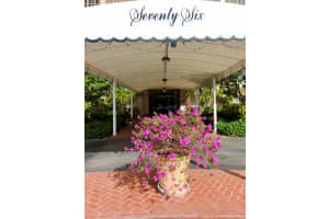 3900 Oaks Clubhouse Dr 305, Pompano Beach, FL 33069 Sold 09/10/25