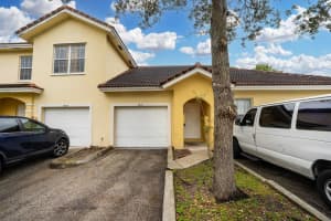 1235 NW 27th Ave, Pompano Beach, FL 33069 - MLS#F10517158
