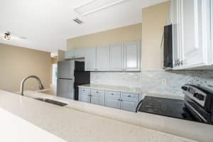 1235 NW 27th Ave, Pompano Beach, FL 33069 - MLS#F10517158