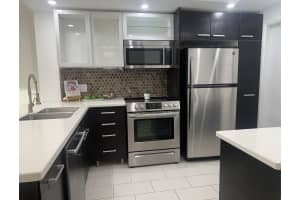 2801 N Palm Aire Dr 206, Pompano Beach, FL 33069 - MLS#F10517175