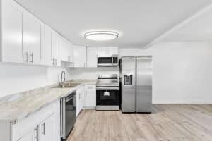1052 Hythe C Boca Raton, Boca Raton