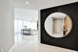 100 Las Olas Boulevard, Fort Lauderdale, FL 33301 - MLS#F10517238