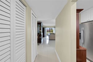 2931 Sunrise Lakes Dr 301, Sunrise, FL 33322 - MLS#F10517239