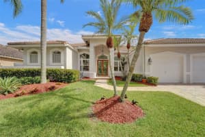 287 Landings Blvd, Weston