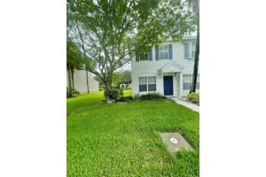 8021 Sanibel Dr 8021, Tamarac