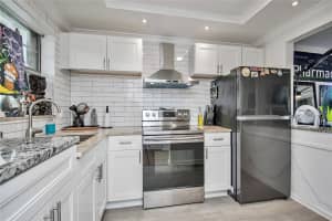 1638 Embassy Dr 308, West Palm Beach, FL 33401 Sold 12/29/25