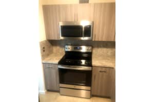 770 NE 128th St 301, North Miami, FL 33161 - MLS#F10517343