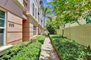 1033 NE 17th Way 902, Fort Lauderdale, FL 33304 - MLS#F10517362