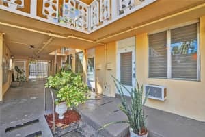 441 Collins Ave 6, Miami Beach, FL 33139 - MLS#F10517377