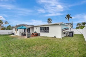 912 16th Court, Deerfield Beach, FL 33441 - MLS#F10517383