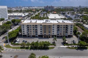 1050 SE 15TH ST 409, Fort Lauderdale, FL 33316 - MLS#F10517392