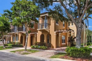 4431 Arabian Way, Davie