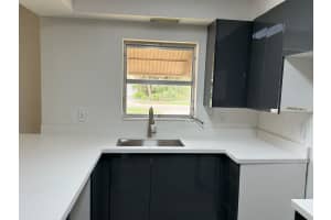 237 E Ilex Dr, West Palm Beach, FL 33403 - MLS#F10517425